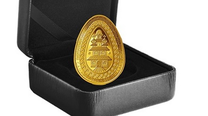 В Канаде выпустили золотую монету в форме украинской писанки