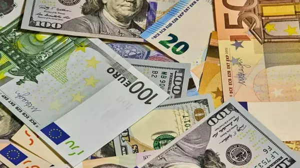 НБУ поднял официальный курс доллара до исторического максимума