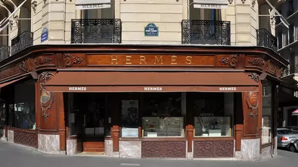 На французский дом моды Hermès подали в суд