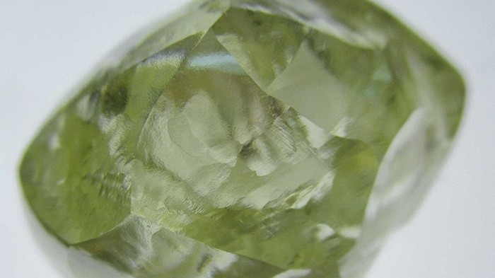 На юге Африки нашли редкий алмаз в 72 карата