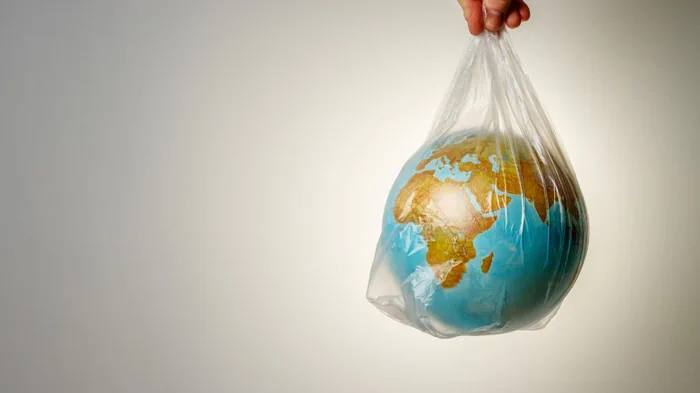 Европарламент поддержал запрет одноразовой пластиковой упаковки
