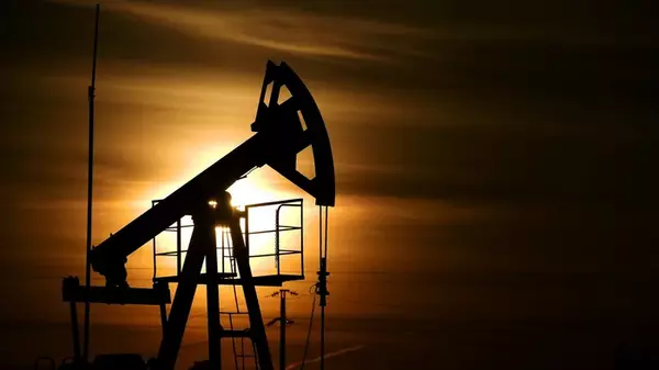 ОПЕК+ планирует увеличить добычу нефти — Bloomberg