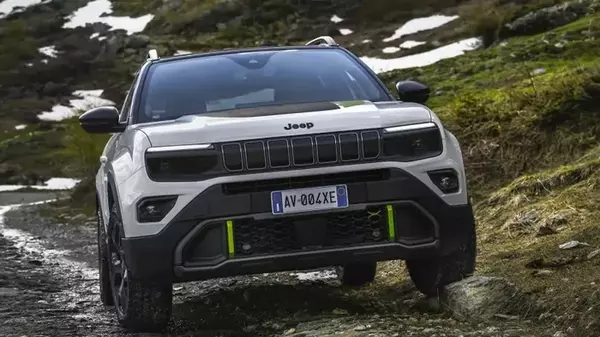 Jeep презентовал недорогой компактный кроссовер для бездорожья (видео)