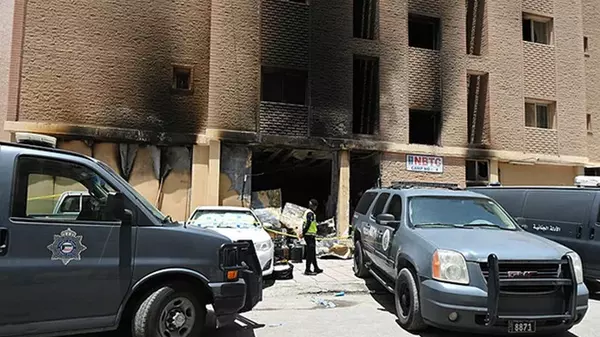 В Кувейте во время пожара в многоэтажке погибли несколько десятков чел...