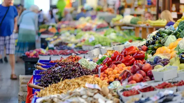 Продукты снова дорожают: на что в Украине выросли цены за последний месяц