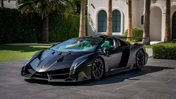 Эксклюзивный суперкар Lamborghini продали за рекордную сумму (фото)