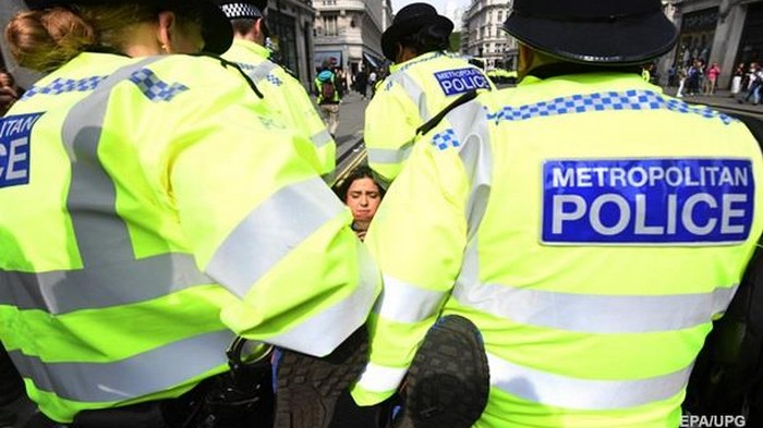 В Лондоне задержали полтысячи экологических активистов