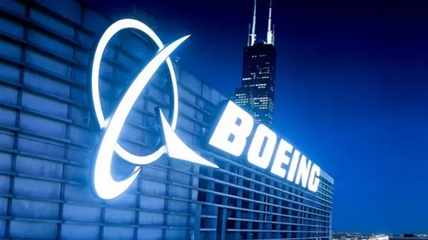 Рабочие Boeing объявили забастовку, требуя повышения зарплаты