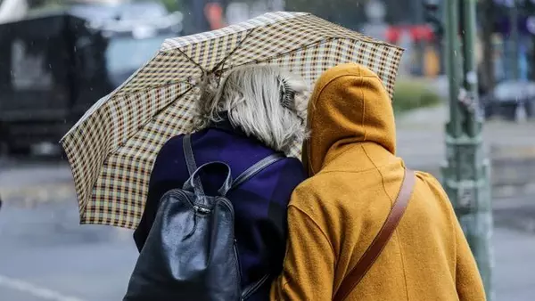 В Киеве сильный дождь: подтопления в нескольких районах, отменены все экскурсии