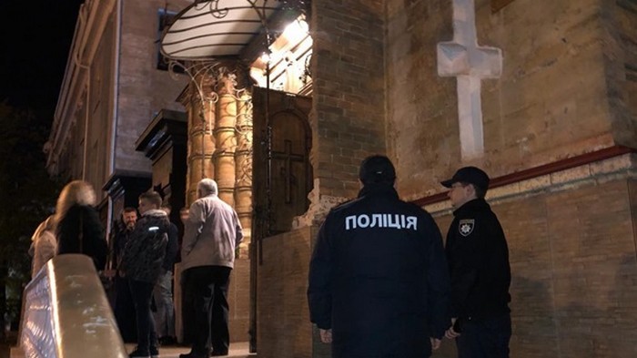 В Киеве мужчина грозил подорвать на Пасху все церкви
