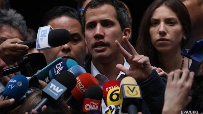 Гуайдо призвал армию прекратить поддерживать Мадуро