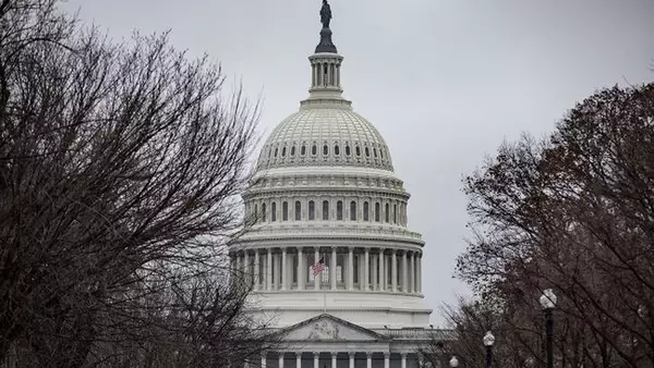 Грозит шатдаун: Трамп и Маск сорвали голосование за временный бюджетны...