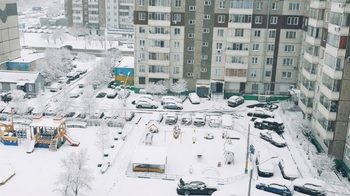 Россию на Пасху засыпало снегом: видео