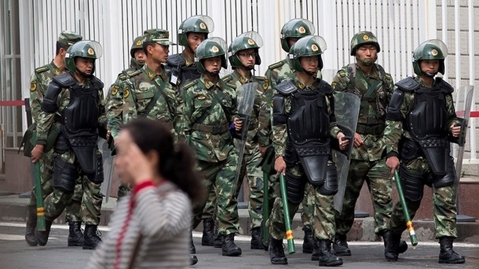 Китай держит в концлагерях три миллиона человек - США
