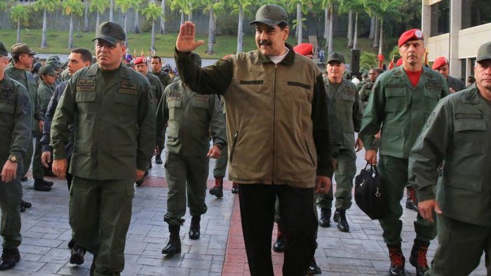 СМИ узнали о срыве договоренностей о свержении Мадуро между военными и оппозицией Венесуэлы