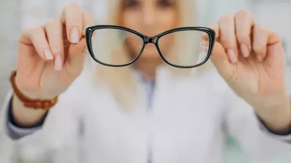 Ученые смогли предотвратить частую потерю зрения: ключом к успеху стал уникальный белок