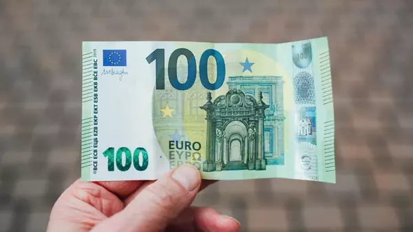 Курс валют в Украине 19 июля: какой сегодня курс доллара и евро в обменниках и банках