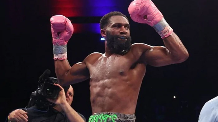 Стало известно, кто станет соперником Энниса в новой весовой категории