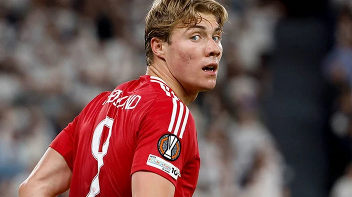 Наполи вступил в гонку за форварда Манчестер Юнайтед