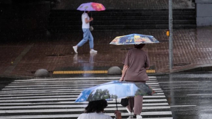 Погода изменится: где в Украине завтра пройдут дожди и станет холоднее