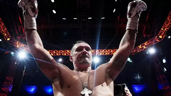 Усик дал высокую оценку Итауме и его досрочной победе над Уайтом