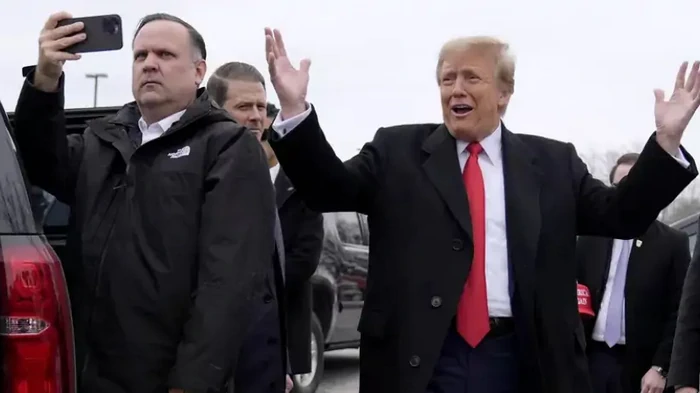 Дональд Трамп отдал важную должность в Белом доме парню, который носил за ним клюшки