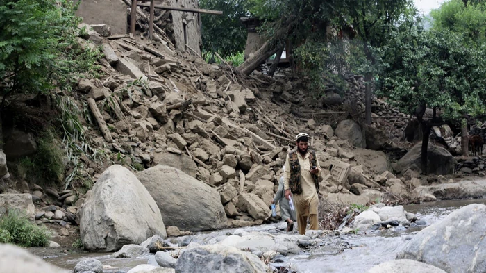 Афганистан сотрясло новое землетрясение: жертв уже более 1400