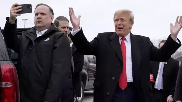 Дональд Трамп отдал важную должность в Белом доме парню, который носил за ним клюшки