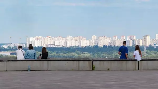 Климатологи подвели итоги прохладного августа в Киеве