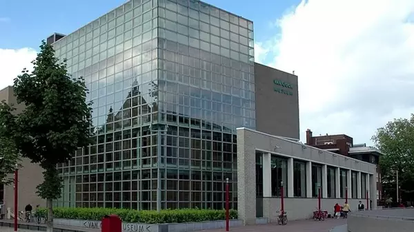 Музей Ван Гога не может убедить правительство Нидерландов выделить средства на ремонт здания