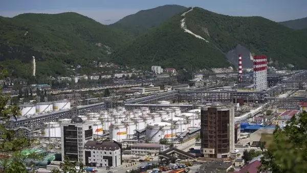 Китайские нефтяные гиганты отказываются от бензина в пользу новых видов топлива