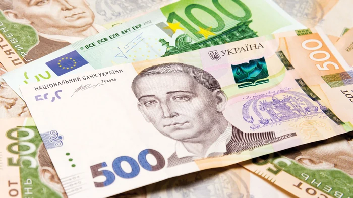 Прогноз на неделю: доллар удержится в коридоре, евро будет колебаться