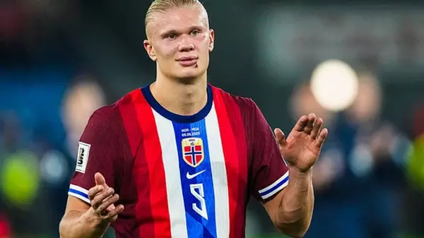 Холанд опередил Ярмоленко и сравнялся с Шевченко в рейтинге