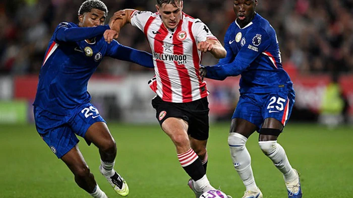 Челси отыгрался, однако победу над Брентфордом удержать не удалось