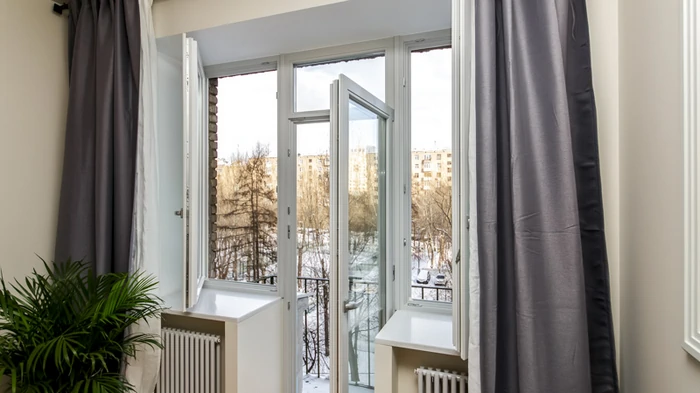 пластикові двері для балкона