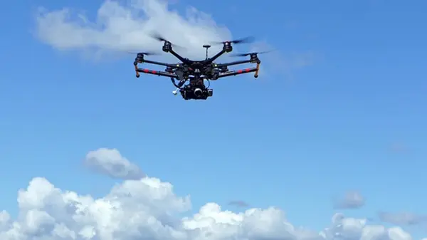 В Швеции возле базы ВМС заметили неизвестные дроны