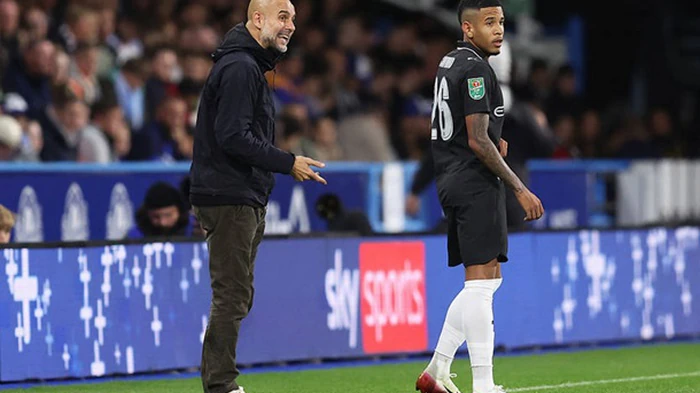 Вингер Манчестер Сити продолжит карьеру в клубе