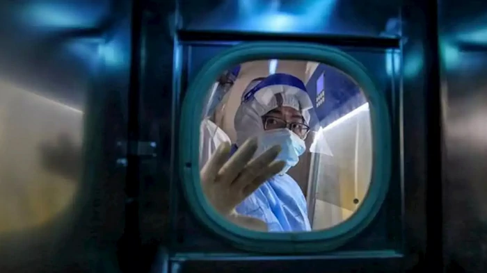 «Франкенштейн» атакует Европу: что известно о новом варианте COVID-19