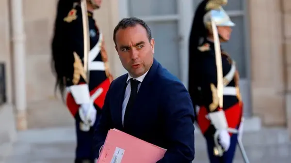 Во Франции сформировано новое правительство