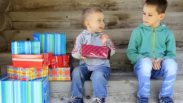 Детство человека длится намного дольше, чем у многих на Земле: ученые выяснили, почему