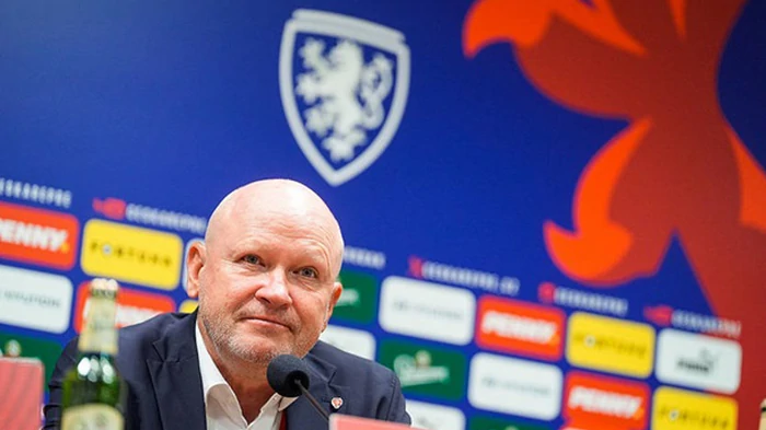 Отсутствие успеха у чешской сборной вылилось в отставку тренера