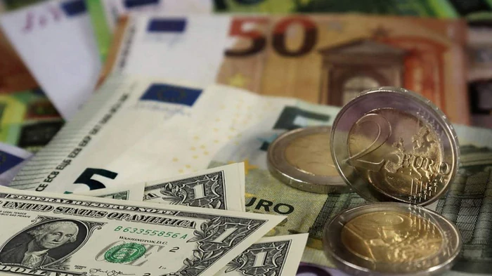 Курс валют 19 октября: сколько стоит доллар сегодня в Украине