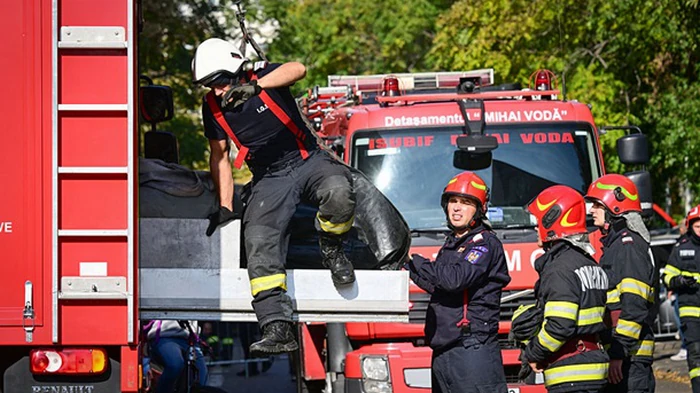 В Бухаресте из-за взрыва в многоэтажном доме погибли трое человек