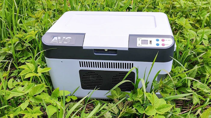 термоэлектрический автохолодильник