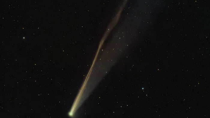 Со второй кометой ATLAS в Солнечной системе происходят странности: она стала ярко-золотой