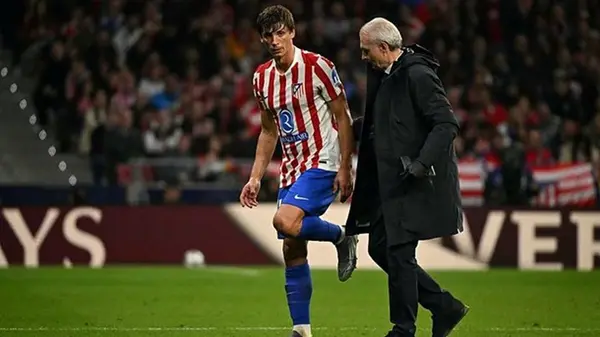 Защитник Атлетико проведет месяц без игры