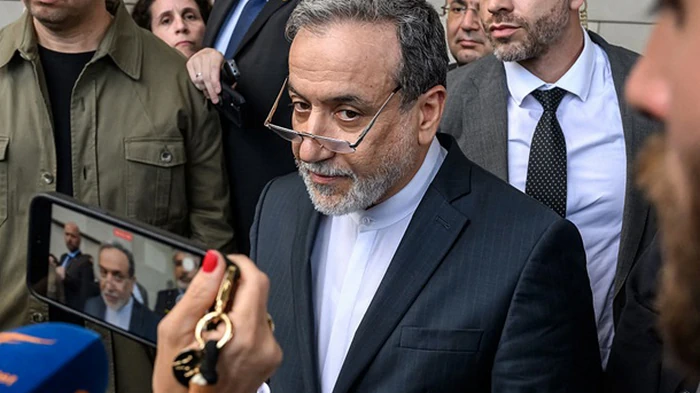 Иран заявил о полной остановке обогащения урана