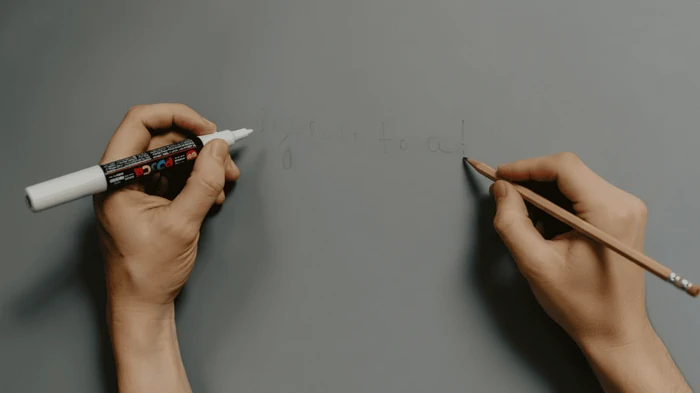 Почему большинство людей являются правшами: гены и мифы