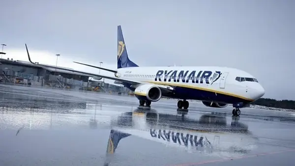 Авиаперевозчик Ryanair отказывается от бумажных авиабилетов