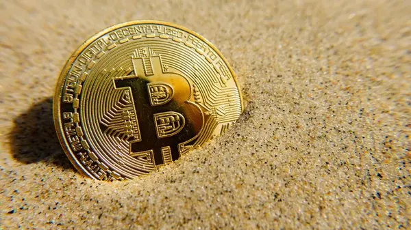 У биткойна худшие месячные показатели с 2022 года